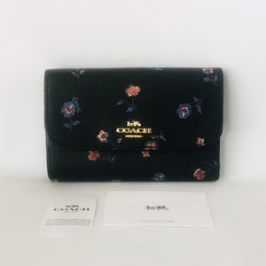 Authentic Coach Medium Vintage Prairie Wallet NWT